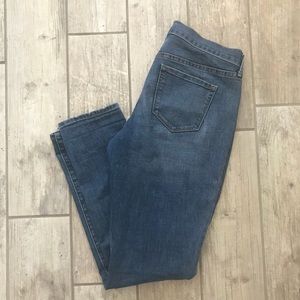 Old Navy Jean Cropped - Tall size 6